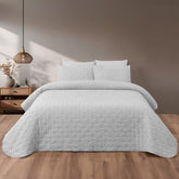 Colcha Acolchoada Xadrez com Almofadas